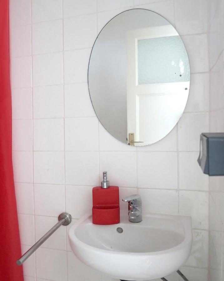 Les Abeilles Hotel Сен-Назар Екстериор снимка